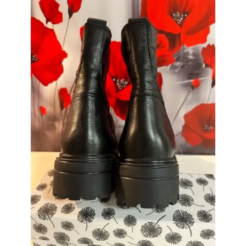 Alberto Torresi Size 38 (W7) Quilted ankle boots. NWT.